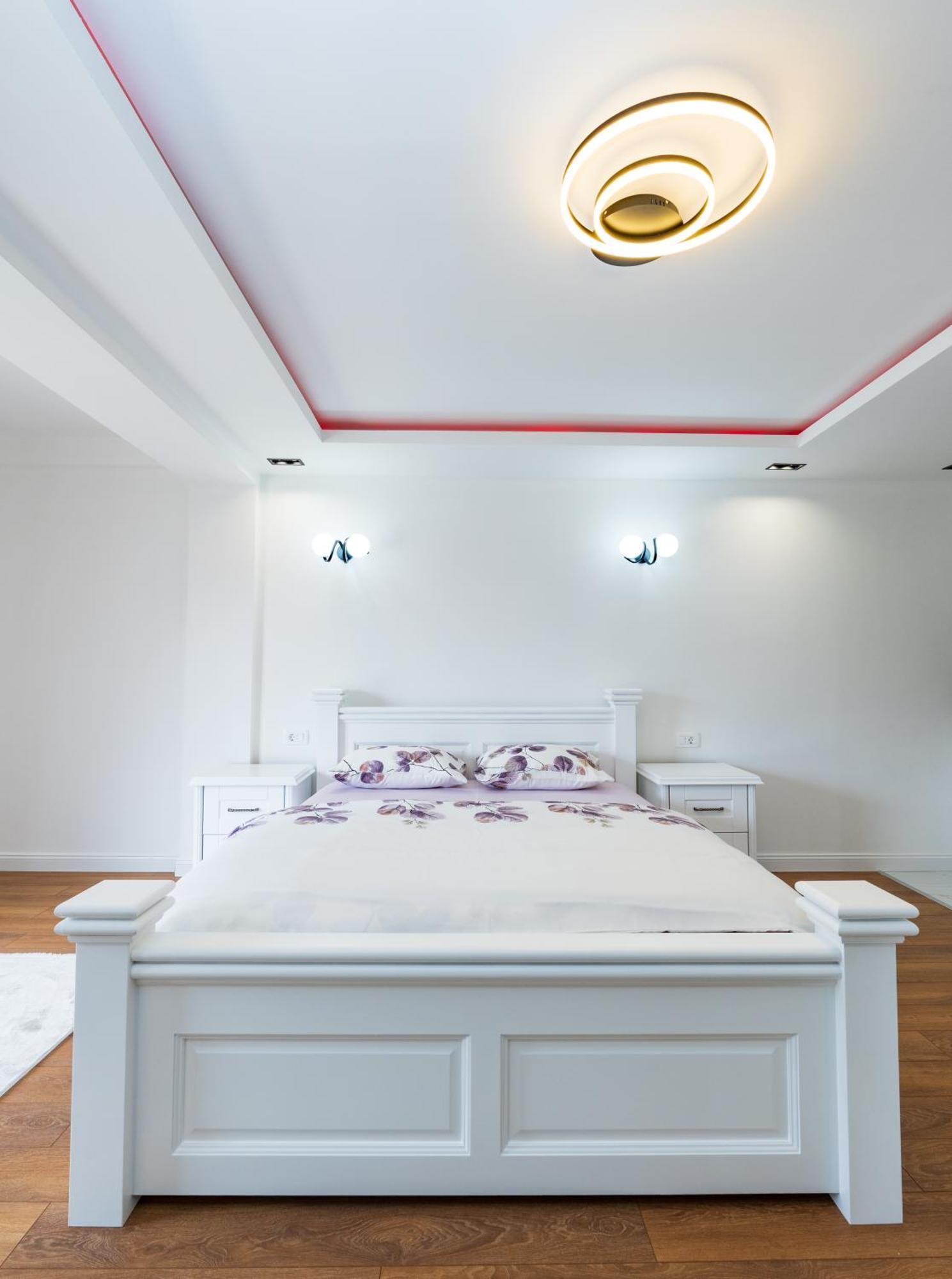 Ema Apartments Плав Екстериор снимка