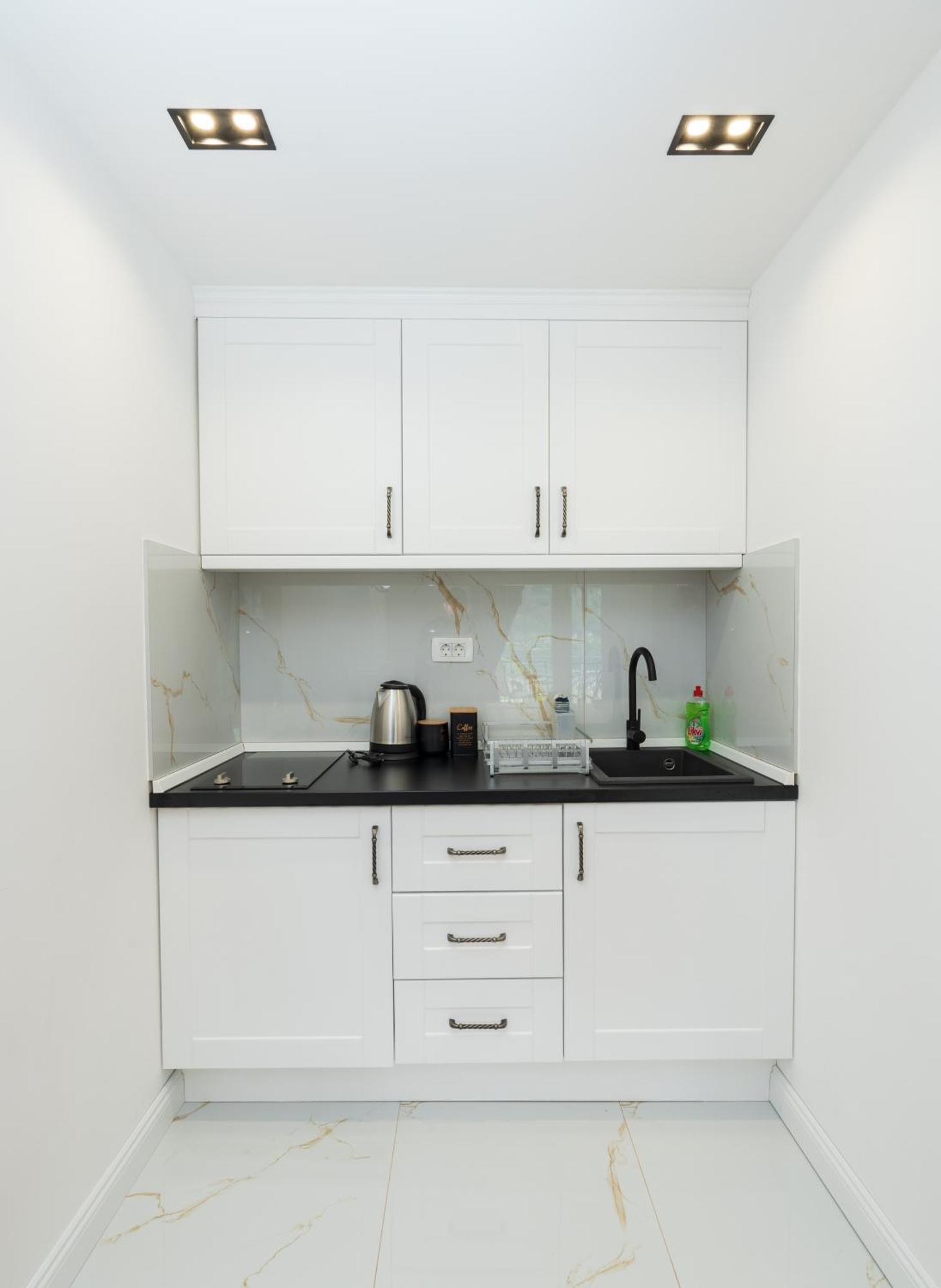 Ema Apartments Плав Екстериор снимка